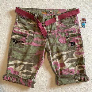 Vintage 2000s Y2K Mr. Lee Statix Embroidered Camo Cargo Shorts Women's 32